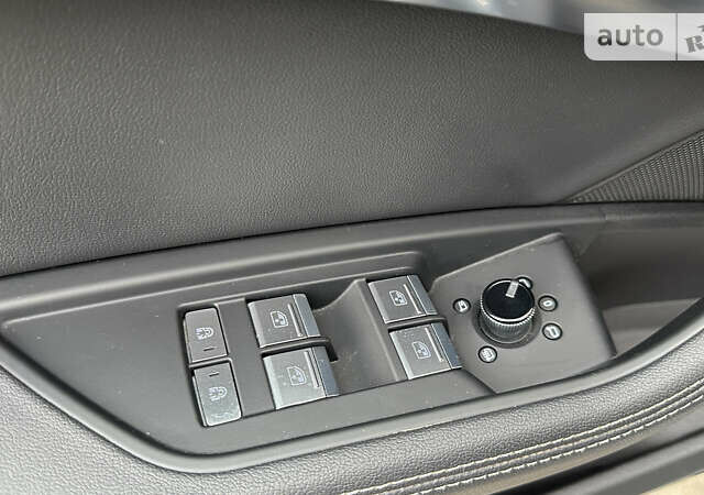 Черный Ауди E-Tron, объемом двигателя 0 л и пробегом 53 тыс. км за 42000 $, фото 25 на Automoto.ua