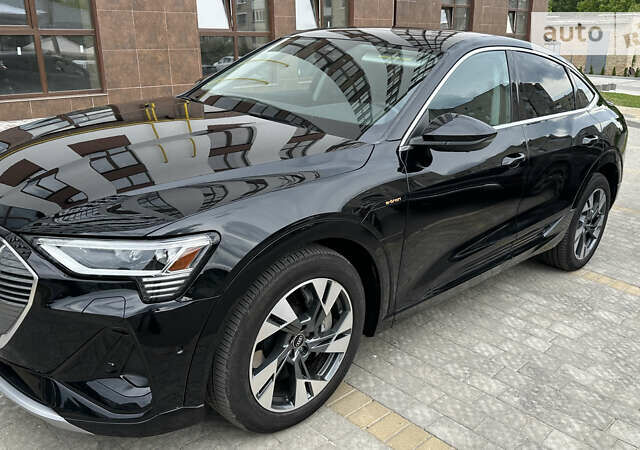 Черный Ауди E-Tron, объемом двигателя 0 л и пробегом 53 тыс. км за 42000 $, фото 37 на Automoto.ua