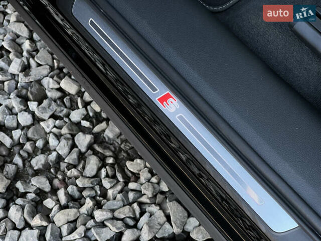 Черный Ауди E-Tron, объемом двигателя 0 л и пробегом 32 тыс. км за 47561 $, фото 63 на Automoto.ua