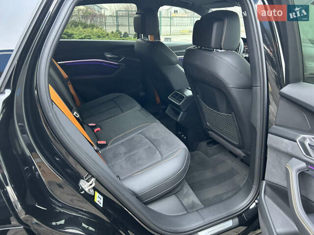 Чорний Ауді E-Tron, об'ємом двигуна 0 л та пробігом 23 тис. км за 54900 $, фото 18 на Automoto.ua
