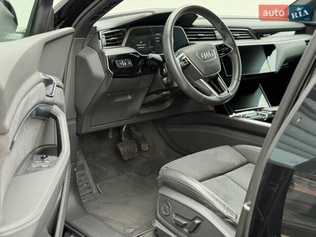 Черный Ауди E-Tron, объемом двигателя 0 л и пробегом 66 тыс. км за 44900 $, фото 32 на Automoto.ua
