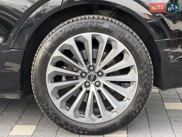 Черный Ауди E-Tron, объемом двигателя 0 л и пробегом 45 тыс. км за 30900 $, фото 5 на Automoto.ua