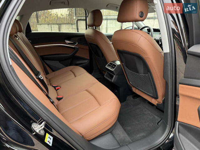 Черный Ауди E-Tron, объемом двигателя 0 л и пробегом 79 тыс. км за 29999 $, фото 30 на Automoto.ua