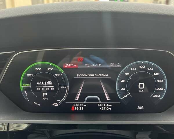 Чорний Ауді E-Tron, об'ємом двигуна 0 л та пробігом 60 тис. км за 33500 $, фото 24 на Automoto.ua