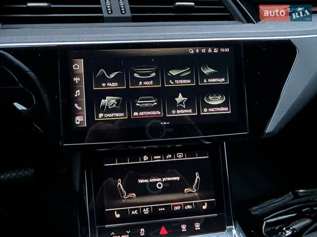 Чорний Ауді E-Tron, об'ємом двигуна 0 л та пробігом 42 тис. км за 54700 $, фото 16 на Automoto.ua