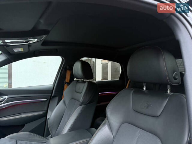 Черный Ауди E-Tron, объемом двигателя 0 л и пробегом 95 тыс. км за 38500 $, фото 57 на Automoto.ua