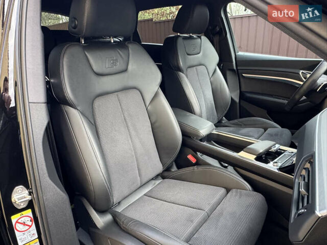 Черный Ауди E-Tron, объемом двигателя 0 л и пробегом 38 тыс. км за 41999 $, фото 12 на Automoto.ua