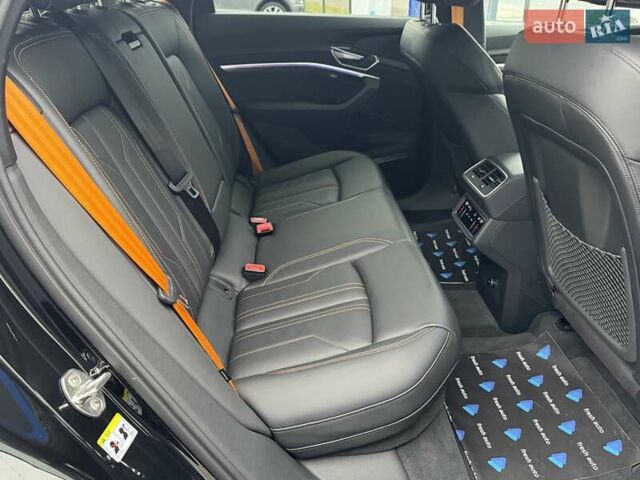 Черный Ауди E-Tron, объемом двигателя 0 л и пробегом 82 тыс. км за 39900 $, фото 38 на Automoto.ua