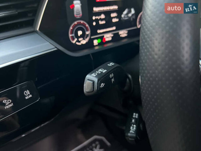 Черный Ауди E-Tron, объемом двигателя 0 л и пробегом 26 тыс. км за 49500 $, фото 29 на Automoto.ua
