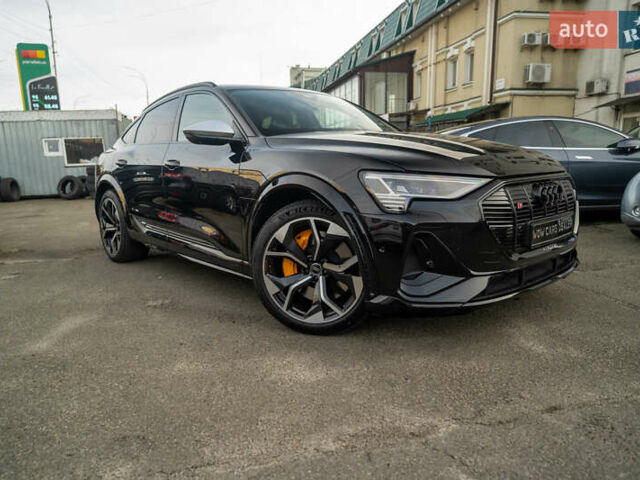 Чорний Ауді E-Tron, об'ємом двигуна 0 л та пробігом 54 тис. км за 45900 $, фото 2 на Automoto.ua