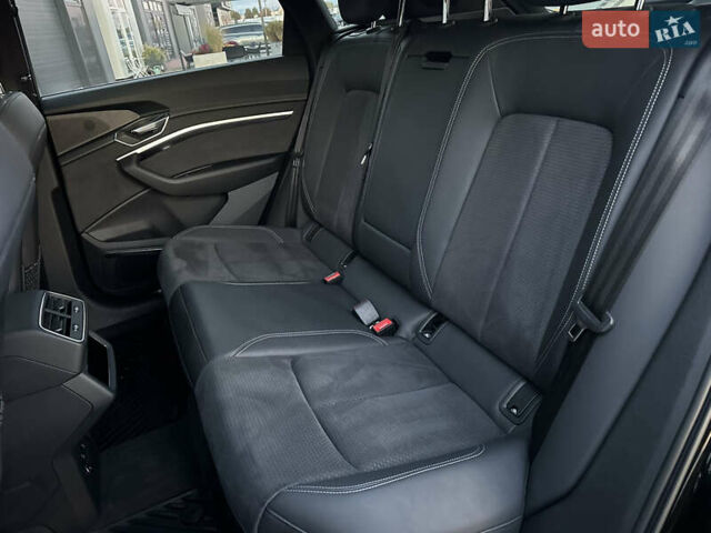 Черный Ауди E-Tron, объемом двигателя 0 л и пробегом 158 тыс. км за 31000 $, фото 47 на Automoto.ua