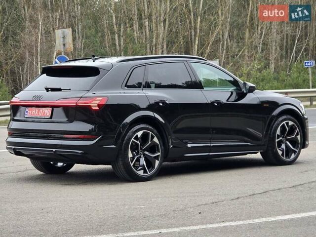 Чорний Ауді E-Tron, об'ємом двигуна 0 л та пробігом 61 тис. км за 47777 $, фото 10 на Automoto.ua