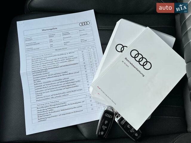 Черный Ауди E-Tron, объемом двигателя 0 л и пробегом 32 тыс. км за 47561 $, фото 86 на Automoto.ua