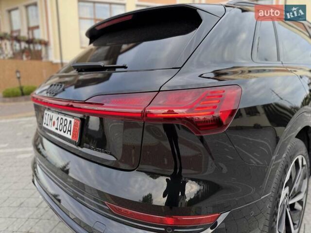 Черный Ауди E-Tron, объемом двигателя 0 л и пробегом 150 тыс. км за 31950 $, фото 119 на Automoto.ua
