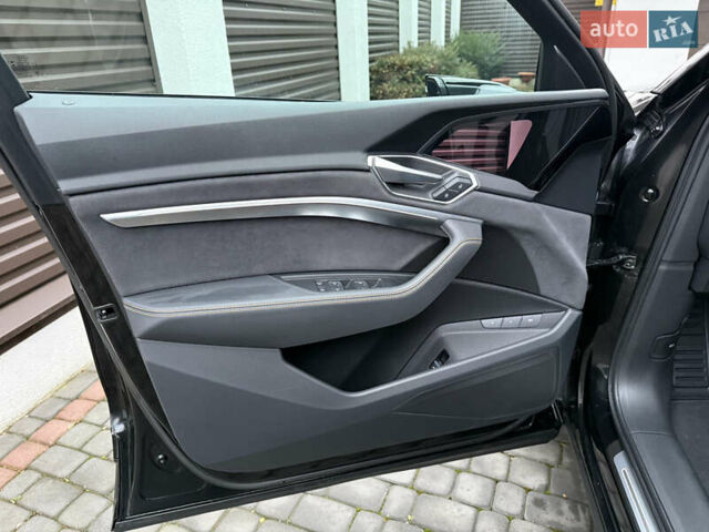 Черный Ауди E-Tron, объемом двигателя 0 л и пробегом 95 тыс. км за 38500 $, фото 19 на Automoto.ua