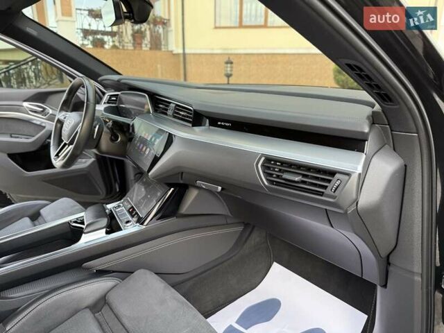 Черный Ауди E-Tron, объемом двигателя 0 л и пробегом 150 тыс. км за 31950 $, фото 58 на Automoto.ua