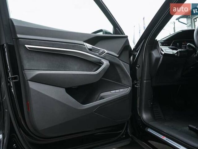 Черный Ауди E-Tron, объемом двигателя 0 л и пробегом 27 тыс. км за 60000 $, фото 23 на Automoto.ua