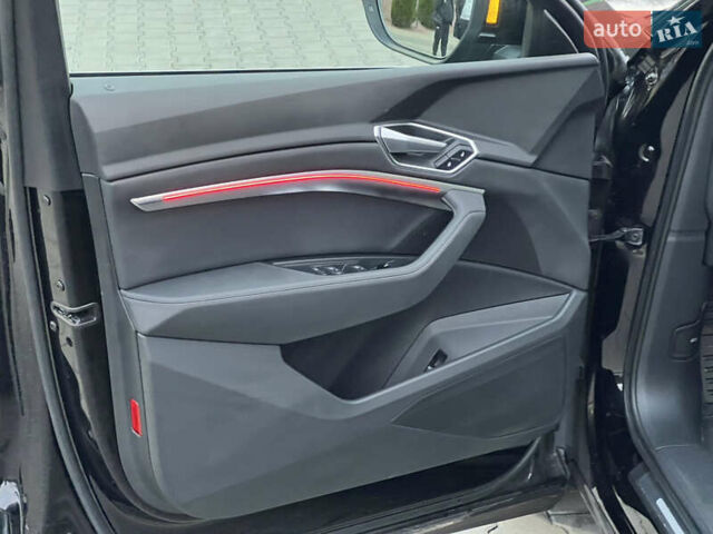 Чорний Ауді E-Tron, об'ємом двигуна 0 л та пробігом 112 тис. км за 33900 $, фото 14 на Automoto.ua
