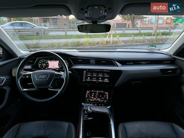 Ауди E-Tron 2022 в Виннице на Automoto.ua Черный Ауди E-Tron, объемом двигателя 0 л и пробегом 130 тыс. км за 28800 $, фото 29 на Automoto.ua