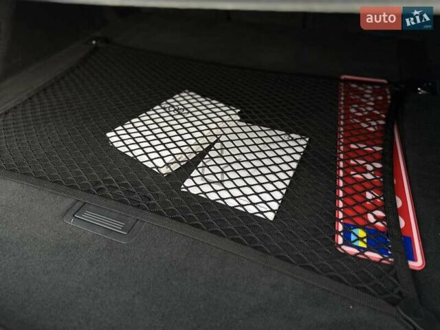 Черный Ауди E-Tron, объемом двигателя 0 л и пробегом 150 тыс. км за 31950 $, фото 142 на Automoto.ua