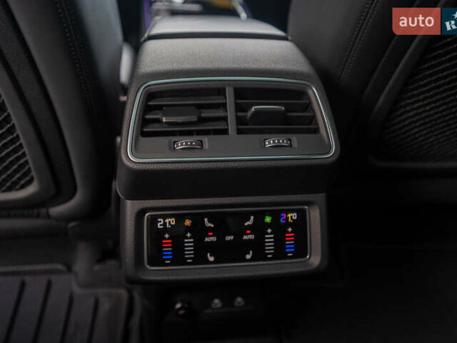 Чорний Ауді E-Tron, об'ємом двигуна 0 л та пробігом 54 тис. км за 45900 $, фото 20 на Automoto.ua