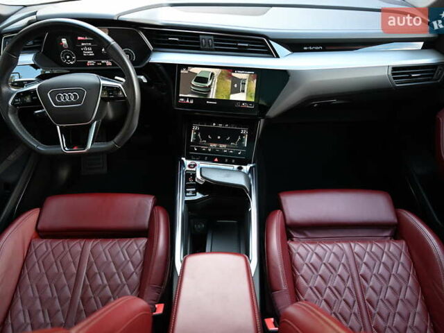 Черный Ауди E-Tron, объемом двигателя 0 л и пробегом 65 тыс. км за 44284 $, фото 1 на Automoto.ua