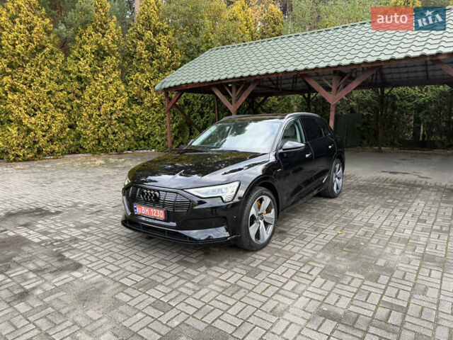 Черный Ауди E-Tron, объемом двигателя 0 л и пробегом 56 тыс. км за 40890 $, фото 9 на Automoto.ua
