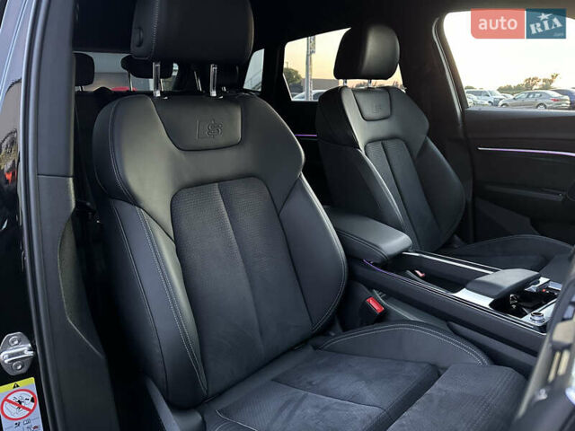 Черный Ауди E-Tron, объемом двигателя 0 л и пробегом 158 тыс. км за 31000 $, фото 59 на Automoto.ua