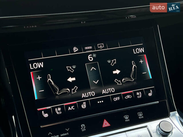 Черный Ауди E-Tron, объемом двигателя 0 л и пробегом 32 тыс. км за 47561 $, фото 54 на Automoto.ua