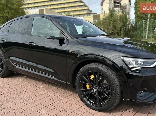 Черный Ауди E-Tron, объемом двигателя 0 л и пробегом 77 тыс. км за 43200 $, фото 2 на Automoto.ua