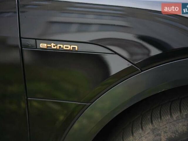 Чорний Ауді E-Tron, об'ємом двигуна 0 л та пробігом 47 тис. км за 32900 $, фото 21 на Automoto.ua