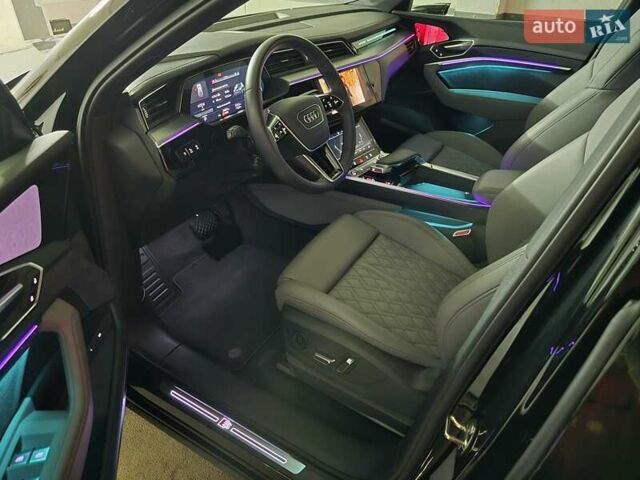 Черный Ауди E-Tron, объемом двигателя 0 л и пробегом 40 тыс. км за 48888 $, фото 14 на Automoto.ua