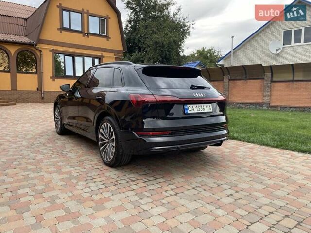 Черный Ауди E-Tron, объемом двигателя 0 л и пробегом 101 тыс. км за 38777 $, фото 27 на Automoto.ua