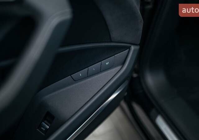 Черный Ауди E-Tron, объемом двигателя 0 л и пробегом 25 тыс. км за 55000 $, фото 48 на Automoto.ua