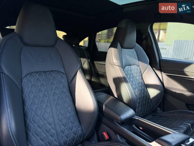 Черный Ауди E-Tron, объемом двигателя 0 л и пробегом 80 тыс. км за 42000 $, фото 23 на Automoto.ua