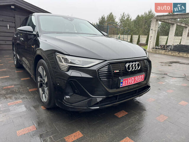 Чорний Ауді E-Tron, об'ємом двигуна 0 л та пробігом 142 тис. км за 29950 $, фото 6 на Automoto.ua