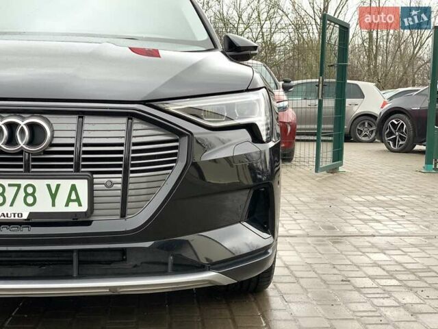 Черный Ауди E-Tron, объемом двигателя 0 л и пробегом 64 тыс. км за 35955 $, фото 9 на Automoto.ua