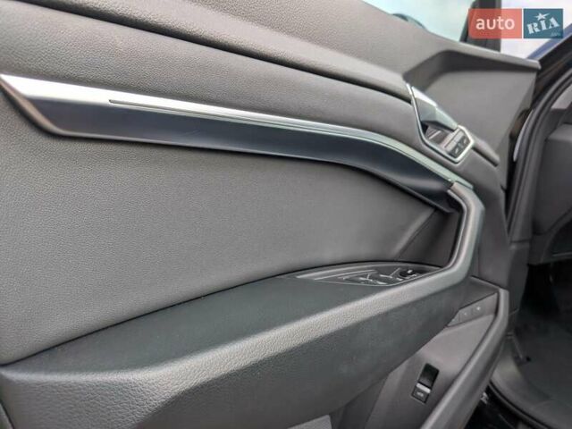 Черный Ауди E-Tron, объемом двигателя 0 л и пробегом 95 тыс. км за 29800 $, фото 26 на Automoto.ua