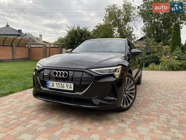 Черный Ауди E-Tron, объемом двигателя 0 л и пробегом 101 тыс. км за 38777 $, фото 1 на Automoto.ua