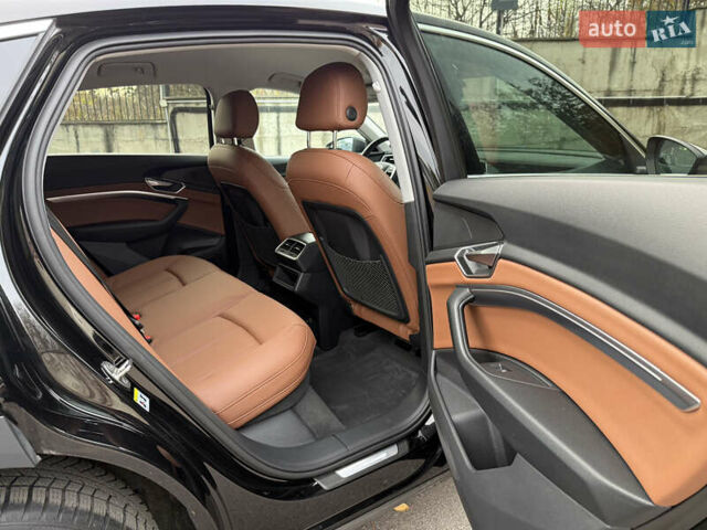 Черный Ауди E-Tron, объемом двигателя 0 л и пробегом 79 тыс. км за 29999 $, фото 28 на Automoto.ua