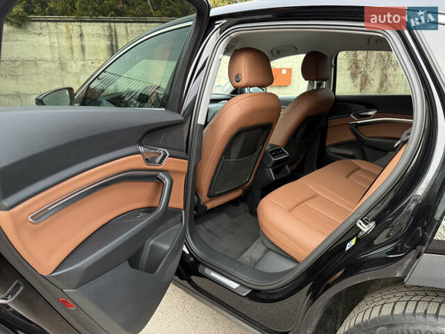 Черный Ауди E-Tron, объемом двигателя 0 л и пробегом 79 тыс. км за 29999 $, фото 38 на Automoto.ua