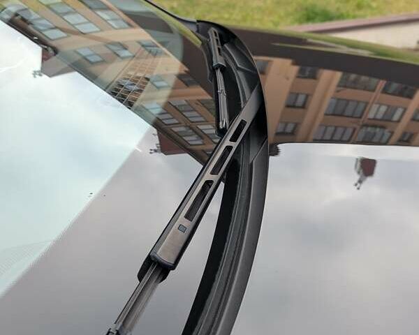 Чорний Ауді E-Tron, об'ємом двигуна 0 л та пробігом 45 тис. км за 41500 $, фото 4 на Automoto.ua