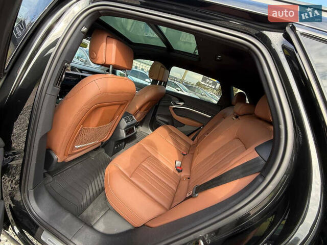 Черный Ауди E-Tron, объемом двигателя 0 л и пробегом 80 тыс. км за 34500 $, фото 59 на Automoto.ua