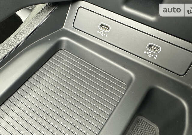 Черный Ауди E-Tron, объемом двигателя 0 л и пробегом 53 тыс. км за 42000 $, фото 17 на Automoto.ua