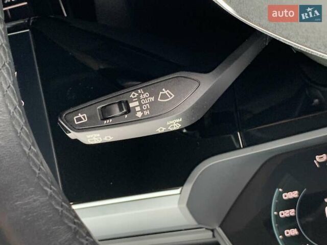 Черный Ауди E-Tron, объемом двигателя 0 л и пробегом 64 тыс. км за 35955 $, фото 60 на Automoto.ua