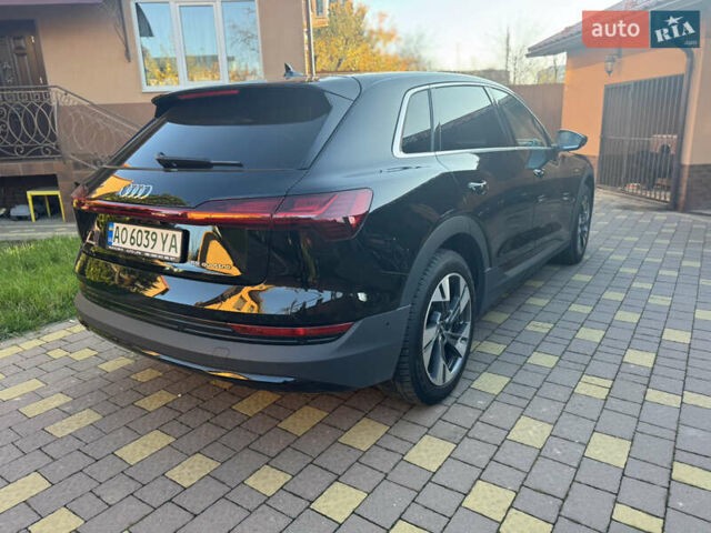 Черный Ауди E-Tron, объемом двигателя 0 л и пробегом 129 тыс. км за 27499 $, фото 3 на Automoto.ua