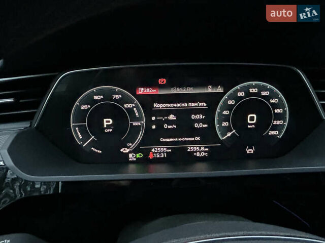 Чорний Ауді E-Tron, об'ємом двигуна 0 л та пробігом 42 тис. км за 54700 $, фото 14 на Automoto.ua