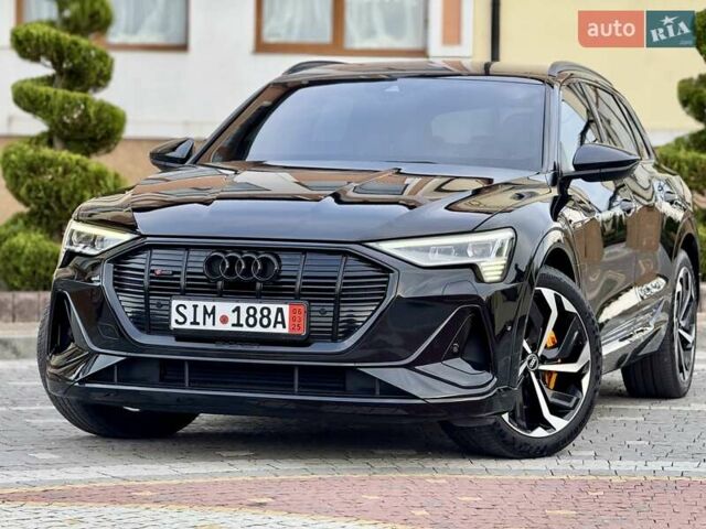 Черный Ауди E-Tron, объемом двигателя 0 л и пробегом 150 тыс. км за 31950 $, фото 105 на Automoto.ua