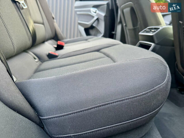 Черный Ауди E-Tron, объемом двигателя 0 л и пробегом 97 тыс. км за 30900 $, фото 50 на Automoto.ua