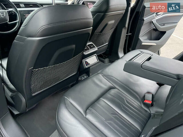 Черный Ауди E-Tron, объемом двигателя 0 л и пробегом 89 тыс. км за 39900 $, фото 36 на Automoto.ua